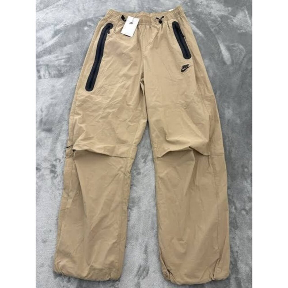 Nike tech woven oversized stacked pants beige tan size large HM7158 297 NWT